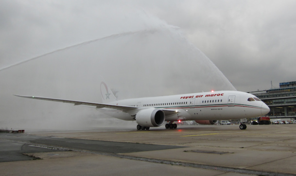 Baptême du tout premier Dreamliner de la compagnie Royal Air Maroc, qui se posera à Orly jusqu'en février. DR-LAC Baptême du tout premier Dreamliner de la compagnie Royal Air Maroc, qui se posera à Orly jusqu'en février. DR-LAC