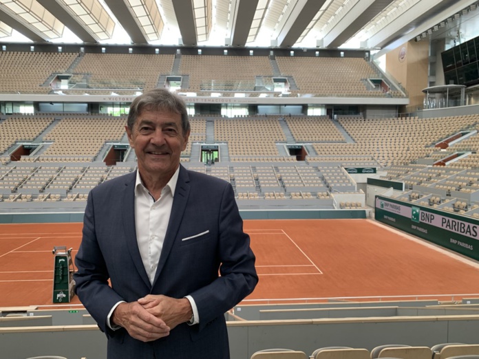 Michel Dieleman, ici sur le court Philippe Chatrier à Roland Garros, à nouveau sacré à la tête de l’AFTM. ©David Savary