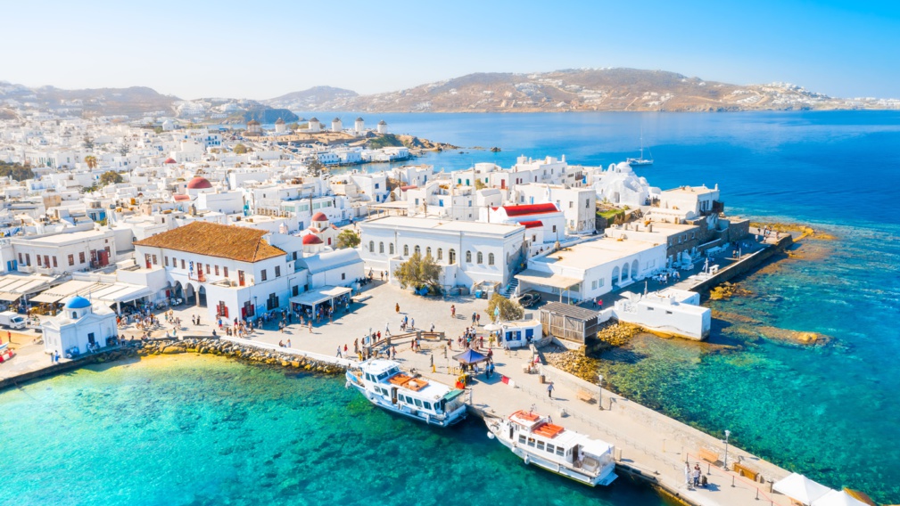 Vue panoramique de la ville de Mykonos, îles des Cyclades, Grèce © Aleh Varanishcha - stock.adobe.com