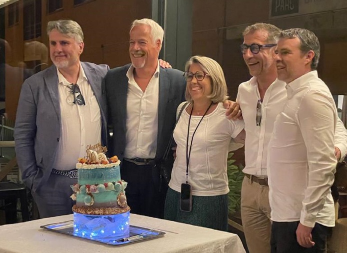 La soirée des 20 ans a réuni 74 personnes. Temps fort de l'événement : le gâteau des 20 ans aux couleurs de l'IMPACT ! - DR : Impact La soirée des 20 ans a réuni 74 personnes. Temps fort de l'événement : le gâteau des 20 ans aux couleurs de l'IMPACT ! - DR : Impact