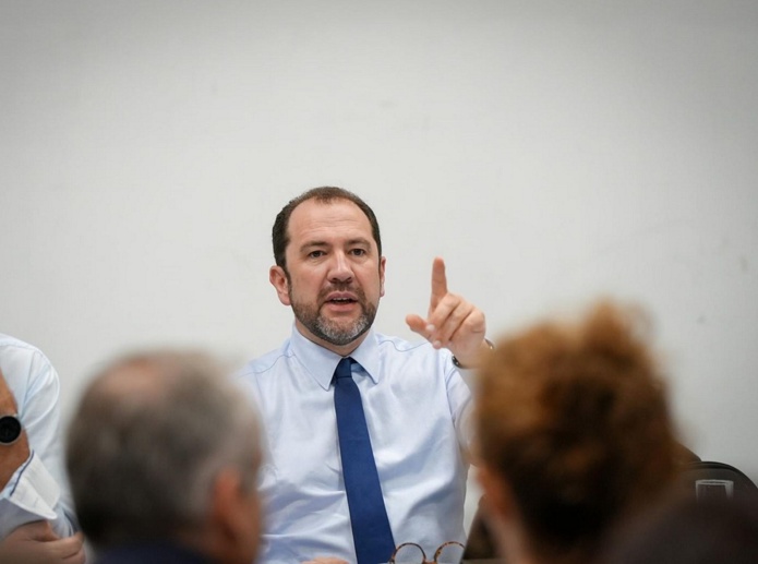 "Ces campagnes médiatiques sur le tourisme font que nous nous tirons une balle dans le pied" selon Vincent Garel, le président du CRTL Occitanie - Compte Linkedin @Vincent Garel "Ces campagnes médiatiques sur le tourisme font que nous nous tirons une balle dans le pied" selon Vincent Garel, le président du CRTL Occitanie - Compte Linkedin @Vincent Garel