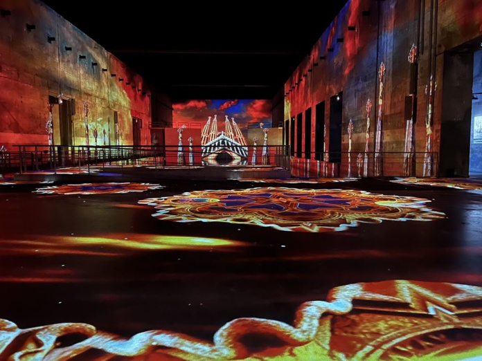 Ici, la Sagrada familia de Gaudi sublimée par les éclairages des Bassins des lumières (@PB) Ici, la Sagrada familia de Gaudi sublimée par les éclairages des Bassins des lumières (@PB)