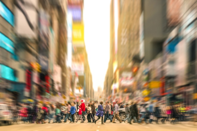 Les agoraphobes qui craignent par-dessus tout d’être entraînés par des marées humaines incapables de se contrôler - Depositphotos.com  Auteur ViewApart