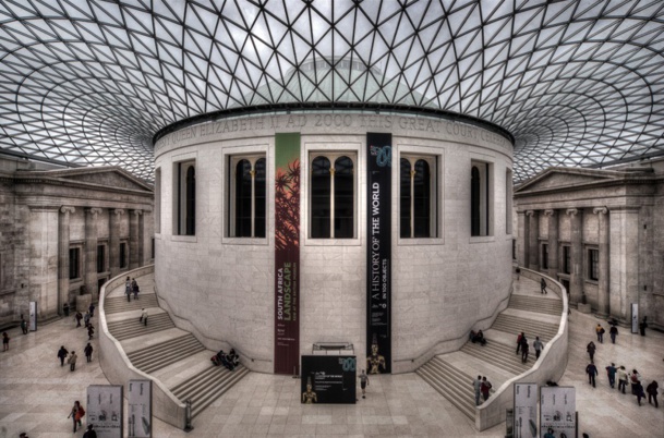 The British Museum est un pilier historique de l’Angleterre. Au cœur de sa stratégie digitale repose l’alliance entre la valeur du patrimoine et les usages modernes du public. Un défi qui impose de prendre des risques. © The British Museum The British Museum est un pilier historique de l’Angleterre. Au cœur de sa stratégie digitale repose l’alliance entre la valeur du patrimoine et les usages modernes du public. Un défi qui impose de prendre des risques. © The British Museum