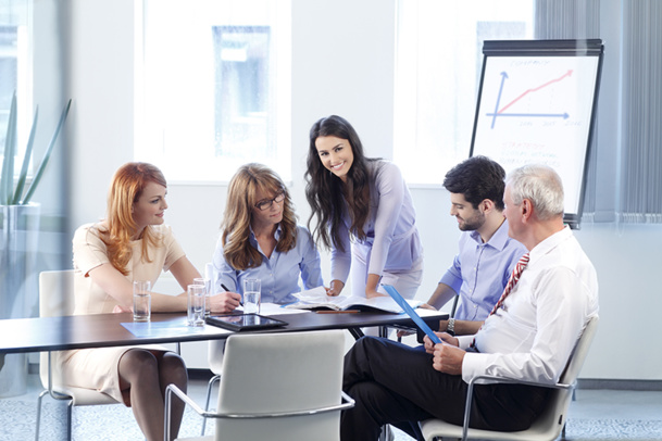 Le directeur commercial est chargé d’appliquer la stratégie de croissance d’un TO et de gérer une équipe de commerciaux itinérants représentant la marque - © sepy - Fotolia.com