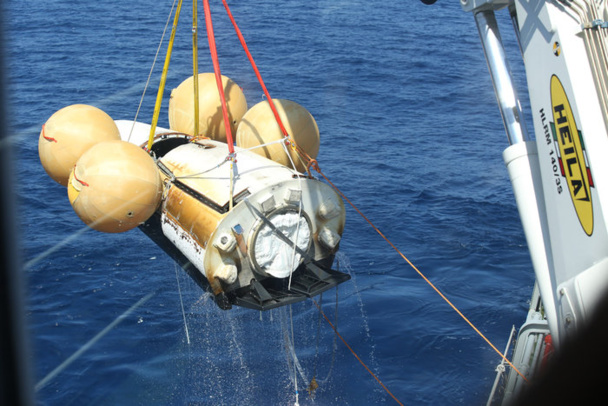 Le vol d'IXV n'aura pas été long : 100 minutes pour un peu plus de 32.000 km. La phase de descente était le moment le plus délicat, car la vitesse avoisinait alors les 27 000 km/h et il s’agissait de rentrer dans l’atmosphère sans encombre - Copyright ESA–Tommaso Javidi, 2015