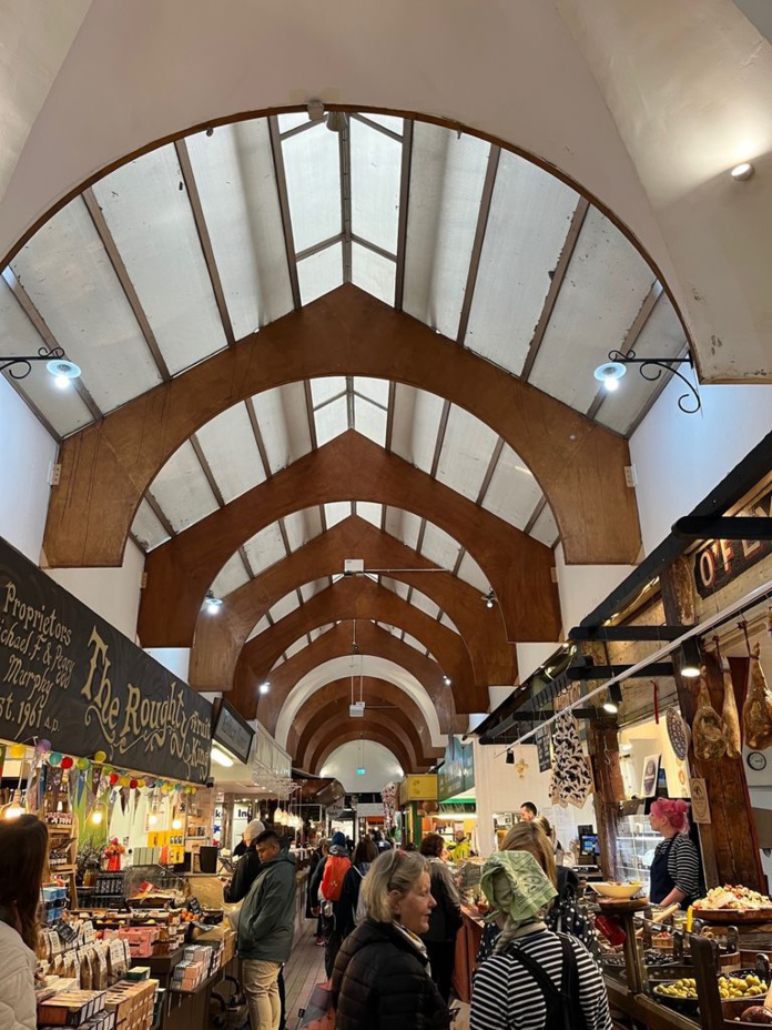 A l'English Market de Cork, les amateurs de bons produits irlandais typiques sont à la fête (PB)