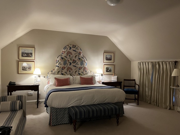 Le charme élégant d'une chambre de Ballymalloe House (PB) Le charme élégant d'une chambre de Ballymalloe House (PB)