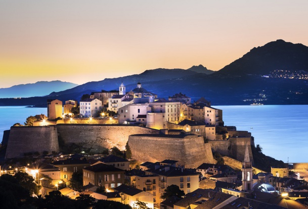 Du 4 au 7 juin aura lieu à Calvi, en Corse, le premier concours international de Community Manager : le Somero. © Pixel & Création - Fotolia.com