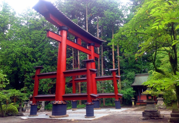 One of Asia’s most important arches, established at the foot of Mount Fuji /photo JDL