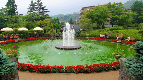 In this “French-style” garden, the monumental fountain is one of the main attractions/ photo JDL