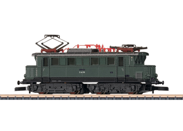 Quality Voyages a organisé un séjour à Goppingen en Allemagne. Les passionnés de trains électriques ont pu visiter l'usine et le musée MARKLIN, fabricant de trains miniatures - Locomotive électrique Marklin - Photo Marklin Quality Voyages a organisé un séjour à Goppingen en Allemagne. Les passionnés de trains électriques ont pu visiter l'usine et le musée MARKLIN, fabricant de trains miniatures - Locomotive électrique Marklin - Photo Marklin
