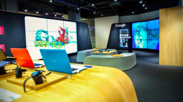 Le corner permet de rentrer en interaction avec des Google experts. ©Google Le corner permet de rentrer en interaction avec des Google experts. ©Google