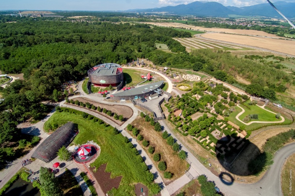 Une partie du parc prise d'un ballon captif à 150 mètres de hauteur.