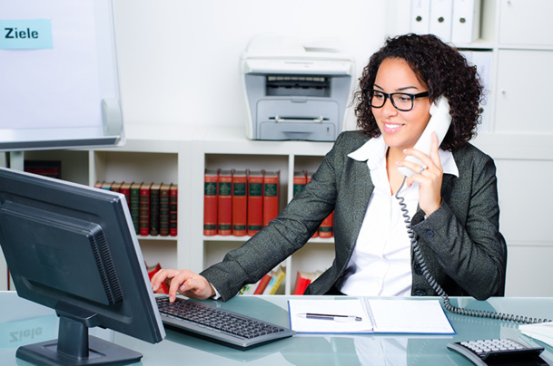 Le commercial responsable d’acquisition grands comptes est chargé de prospecter et acquérir de nouveaux clients - © Picture-Factory - Fotolia.com Le commercial responsable d’acquisition grands comptes est chargé de prospecter et acquérir de nouveaux clients - © Picture-Factory - Fotolia.com