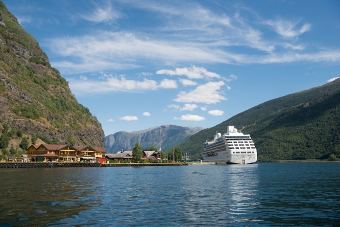Azamara lance le programme 