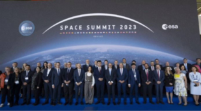 Sommet spatial européen de Séville : les lanceurs confortés ! Pour les vols habités et le tourisme spatial, une fois encore, on attendra encore un peu… - Credits: ESA - S. Corvaja