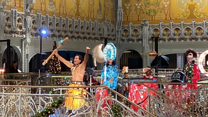 Une soirée animée avec des chants et des danses Tahitiennes - AB