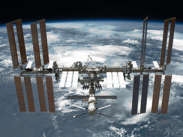 La Russie a annoncé son intention de construire en partenariat avec la NASA, une nouvelle station spatiale orbitale pour remplacer la Station spatiale internationale (ISS), dont l'exploitation était prévue jusqu'en 2024… - Photo NASA Wikipedia