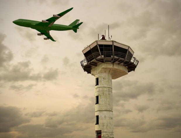 "Encore une fois, compagnies aériennes et passagers, éternels couillons (et accessoirement payeurs en partie du salaire de ces contrôleurs incontrôlés) vont payer." - DR : © aleciccotelli - Fotolia.com "Encore une fois, compagnies aériennes et passagers, éternels couillons (et accessoirement payeurs en partie du salaire de ces contrôleurs incontrôlés) vont payer." - DR : © aleciccotelli - Fotolia.com
