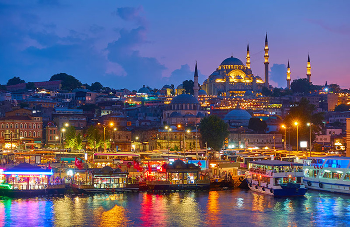 Istanbul © Shutterstock Istanbul © Shutterstock