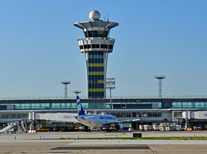 Lundi 20 novembre 2023, les contrôleurs aériens sont en grève en France - Depositphotos @packshot Lundi 20 novembre 2023, les contrôleurs aériens sont en grève en France - Depositphotos @packshot