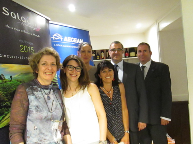 Au Bistrot Mavrommatis à Paris, Florence Seguin, Nathalie Plantin (Salaün Holidays), Laure Le Cornec (OT Chypre), Pierre-Emmanuel Duband (Aegean), Aline Chan-Tien (Thanos Hotels) - DR : M.S. Au Bistrot Mavrommatis à Paris, Florence Seguin, Nathalie Plantin (Salaün Holidays), Laure Le Cornec (OT Chypre), Pierre-Emmanuel Duband (Aegean), Aline Chan-Tien (Thanos Hotels) - DR : M.S.