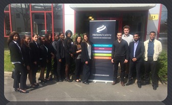 Les stagiaires Agents d'escale ont commencé 4 semaines de formation théorique le 13 avril 2015 - Photo DR Les stagiaires Agents d'escale ont commencé 4 semaines de formation théorique le 13 avril 2015 - Photo DR