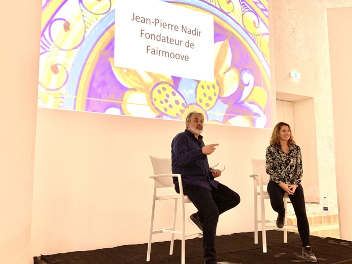 En Sicile, Jean-Pierre Nadir face aux professionnels du tourisme et aux questions de Marie Allantaz. ©David Savary