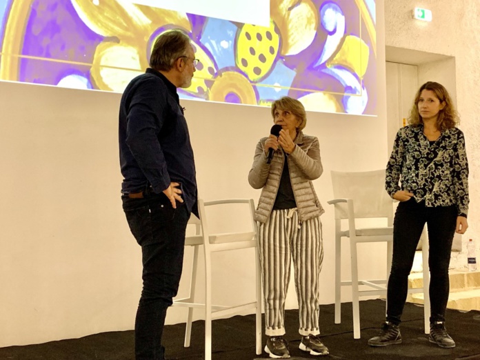 Adriana Minchella, présidente du Cediv, s'adressant à Jean-Pierre Nadir. ©David Savary Adriana Minchella, présidente du Cediv, s'adressant à Jean-Pierre Nadir. ©David Savary