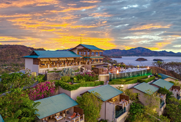 Perchée au sommet d'une colline du Costa Rica, Casa Chameleon qui vient de rejoindre Relais & Châteaux offre 21 villas privées ans un envronnement extraordnaire (Photo Casa Chameleon)