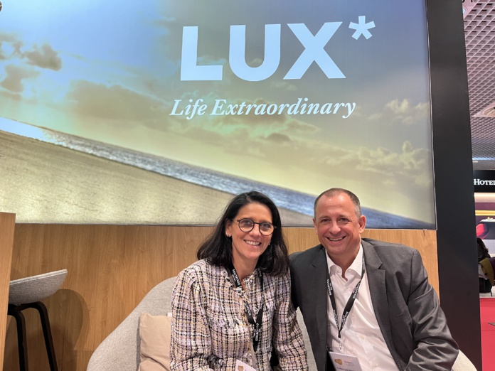 Christian Pertl, nouveau directeur commercial de The Lux Collective et Véronique Berthier, vice-président ventes et marketing Europe sur le stand du groupe à l’ILTM de Cannes (PB)