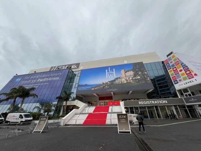 Le Palais des Festivals habillé aux couleurs de l'ILTM 2023 (PB)