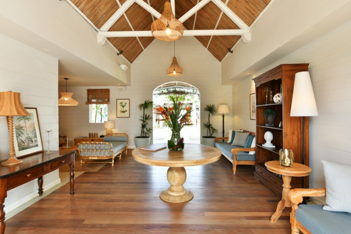 Le Grand Baie Veranda marie le blanc et les belles boiseries de l’architecture coloniale avec la simplicité de la case créole (Photo Rogers Hospitality) Le Grand Baie Veranda marie le blanc et les belles boiseries de l’architecture coloniale avec la simplicité de la case créole (Photo Rogers Hospitality)
