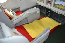 Le siège est large, confortable, tout de cuir habillé, entièrement électrique et l'espacement entre les rangées est de 1.65m - DR : Ethiopian Airlines