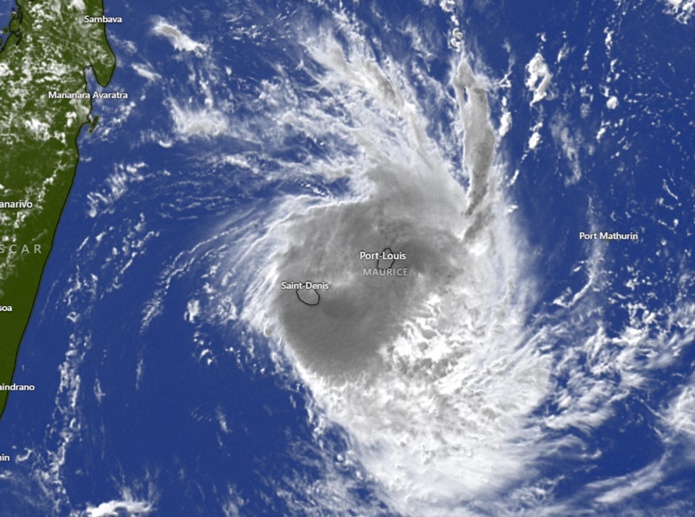 L'Île de la Réunion est en alerte violette en raison du Cyclone Belal - Crédit photo : Windy L'Île de la Réunion est en alerte violette en raison du Cyclone Belal - Crédit photo : Windy