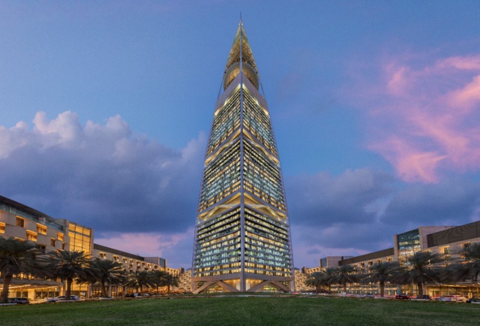 L'hôtel Al Faisaliah est une composante indissociable de la skyline de Riyad depuis 2000 (© Mandarin oriental)