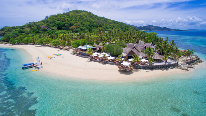 © Castaway Island Resort