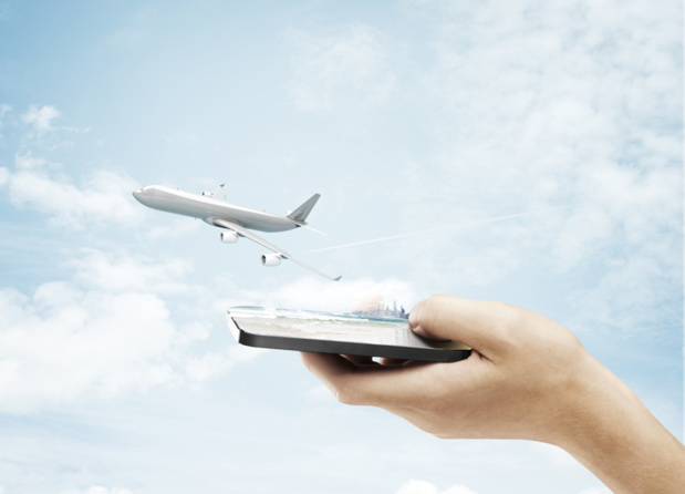 Des experts auraient démontré la possibilité, pour des pirates informatiques de haut vol, d'accéder au pilotage automatique d'un appareil via WiFi ! - DR : Fotolia peshkova Des experts auraient démontré la possibilité, pour des pirates informatiques de haut vol, d'accéder au pilotage automatique d'un appareil via WiFi ! - DR : Fotolia peshkova