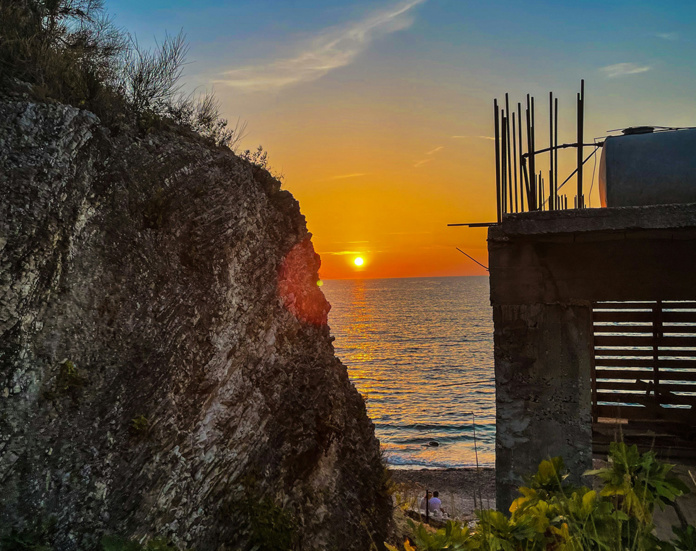 Himare © unsplash Himare © unsplash