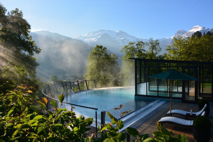 La piscine du Relais & Châteaux Lenkerhof - Lenk im Simmental Suisse - Photo RC La piscine du Relais & Châteaux Lenkerhof - Lenk im Simmental Suisse - Photo RC