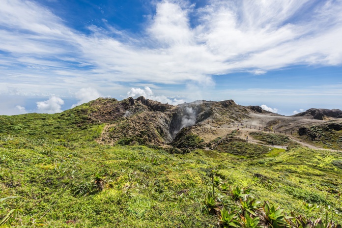 Tourisme Guadeloupe : Ce sont aux Guadeloupéens eux-mêmes, aux acteurs professionnels et institutionnels locaux, à ses habitants de définir la ou les formules d’accueil la mieux adaptée pour un territoire qu’ils connaissent bien - Depositphotos.com Auteur fyletto Tourisme Guadeloupe : Ce sont aux Guadeloupéens eux-mêmes, aux acteurs professionnels et institutionnels locaux, à ses habitants de définir la ou les formules d’accueil la mieux adaptée pour un territoire qu’ils connaissent bien - Depositphotos.com Auteur fyletto