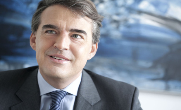 Alexandre de Juniac, reconduit à la tête d'Air France KLM pour 4 ans, a encore du pain sur la planche avec les syndicats. Alexandre de Juniac, reconduit à la tête d'Air France KLM pour 4 ans, a encore du pain sur la planche avec les syndicats.