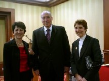 de gauche à droite Anna Iliokratidou, Dis Paloyanni, directeur général de Protour et Marie Koliadi (Rodos Tourism organisation) de gauche à droite Anna Iliokratidou, Dis Paloyanni, directeur général de Protour et Marie Koliadi (Rodos Tourism organisation)