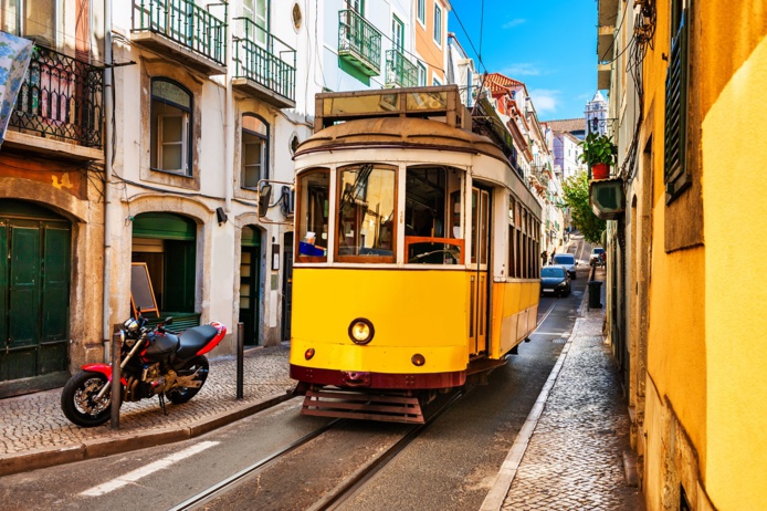 Intarissables, ces flux qui font le bonheur des compagnies aériennes desservant Lisbonne et Porto -un peu moins Faro-, sont tels qu’ils leur assurent quelque 60% de leurs passagers - Depositphotos.com Auteur Smallredgirl