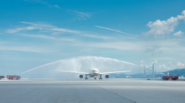 L'avion d'Etihad Airways à son arrivée à Hong Kong - DR : Etihad Airways