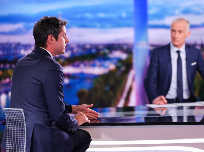 "On ne va pas résoudre le problème du chômage en réduisant la durée d'indemnisation" selon Claire Vivès, sociologue au Centre d'Etudes de l'Emploi et du Travail - Compte Twitter Gabriel Attal "On ne va pas résoudre le problème du chômage en réduisant la durée d'indemnisation" selon Claire Vivès, sociologue au Centre d'Etudes de l'Emploi et du Travail - Compte Twitter Gabriel Attal