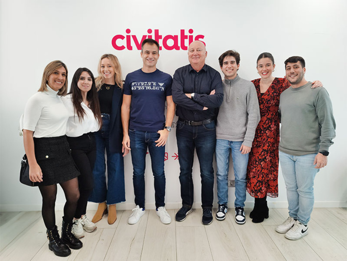 Une partie de l’équipe France de Civitatis réunie lors de l’arrivée de Georges Sans, nouveau Directeur du développement pour le marché francophone - © Civitatis Une partie de l’équipe France de Civitatis réunie lors de l’arrivée de Georges Sans, nouveau Directeur du développement pour le marché francophone - © Civitatis