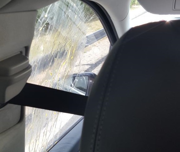 Sur son Twitter, Courtney Love, qui a réservé un VTC le jour de la grève des taxis, partage son improbable arrivée à Paris CDG - DR : Twitter Courtney Love Cobain Sur son Twitter, Courtney Love, qui a réservé un VTC le jour de la grève des taxis, partage son improbable arrivée à Paris CDG - DR : Twitter Courtney Love Cobain