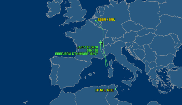 Le site FlightAware.com permet de suivre, en direct, le trajet des avions - Capture d'écran